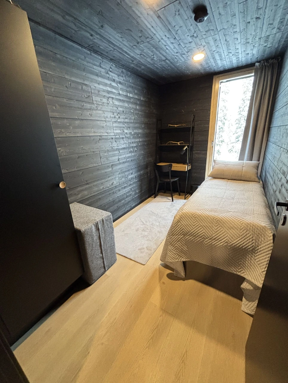 Moderni huvila Syötteellä - pieni makuuhuone